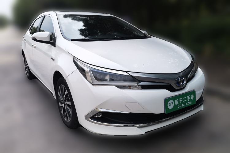 Used Toyota Corolla 2017 Revised Dual-Engine 1.8L E-CVT Leading Edition Front Right 45 Deg