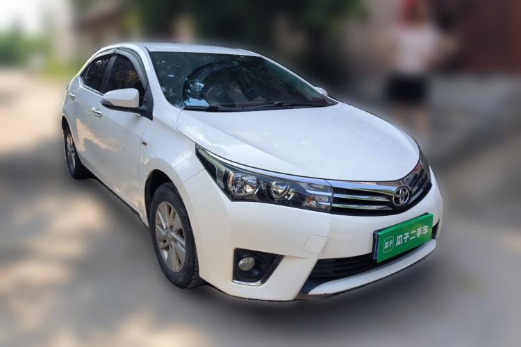 Used Toyota Corolla 2017 Revised Version 1.6L Manual GL Front Right 45 Deg
