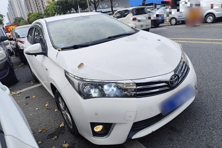 Used Toyota Corolla 2017 1.6L CVT GL Front Right 45 Deg