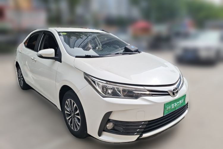 Used Toyota Corolla 2017 Revised Version 1.2T S-CVT GL Front Right 45 Deg