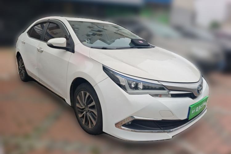 Used Toyota Corolla 2017 Revised Dual-Engine 1.8L E-CVT Leading Edition Front Right 45 Deg