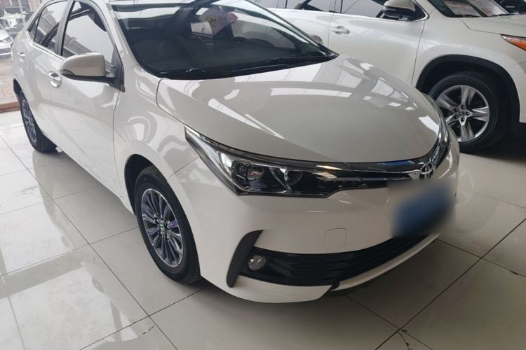 Used Toyota Corolla 2017 Revised Version 1.2T S-CVT GL Front Right 45 Deg