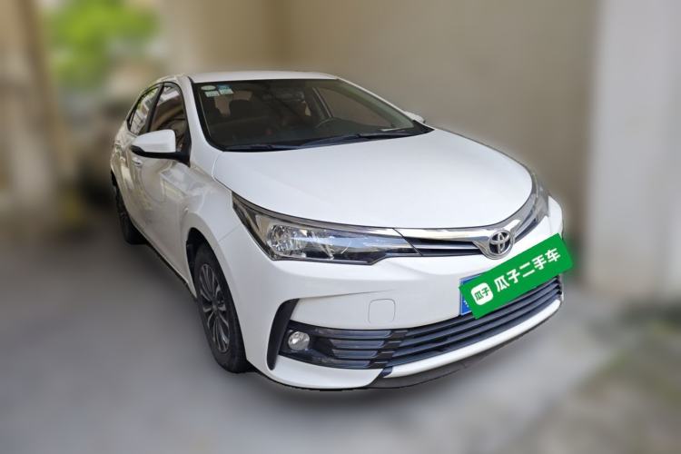 Used Toyota Corolla 2017 Revised Version 1.2T S-CVT GL Front Right 45 Deg