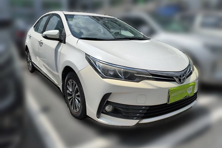 Used Toyota Corolla 2017 Revised Version 1.2T S-CVT GL-i Front Right 45 Deg