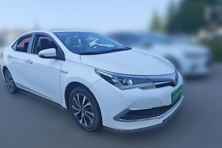 Used Toyota Corolla 2017 Revised Dual-Engine 1.8L E-CVT Elite Edition Front Right 45 Deg