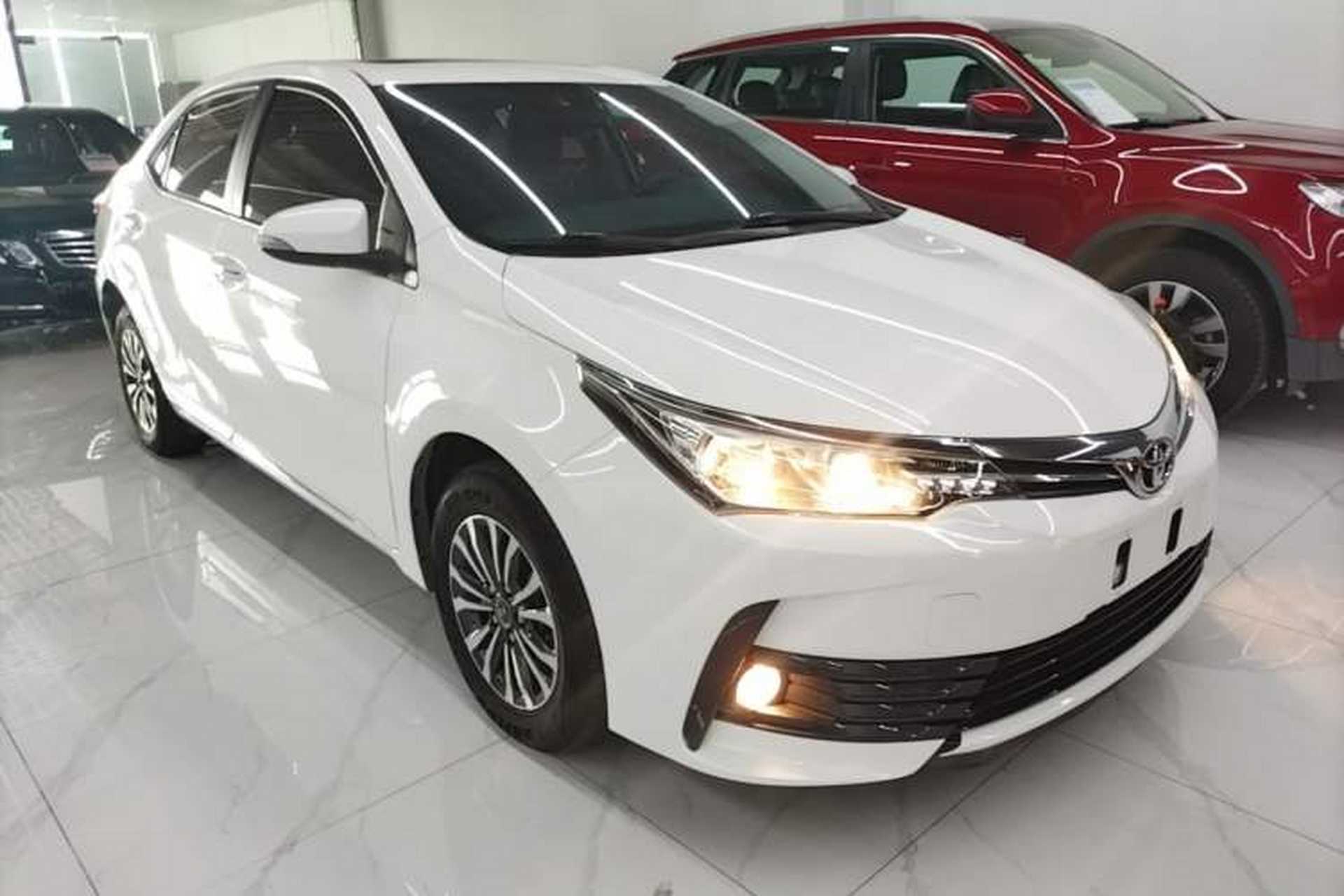 Used Toyota Corolla 2017 Revised Version 1.2T S-CVT GL-i Front Right 45 Deg