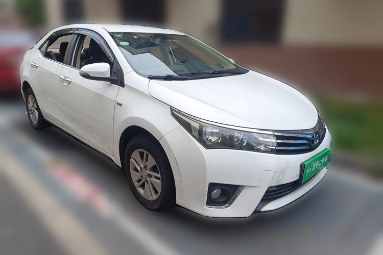 Used Toyota Corolla 2017 1.6L CVT GL Front Right 45 Deg