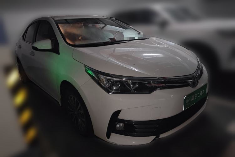 Used Toyota Corolla 2017 Revised Version 1.2T S-CVT GL Front Right 45 Deg