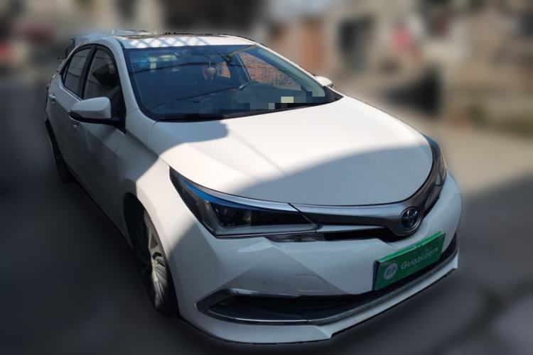 Used Toyota Corolla 2017 Revised Dual-Engine 1.8L E-CVT Leading Edition Front Right 45 Deg