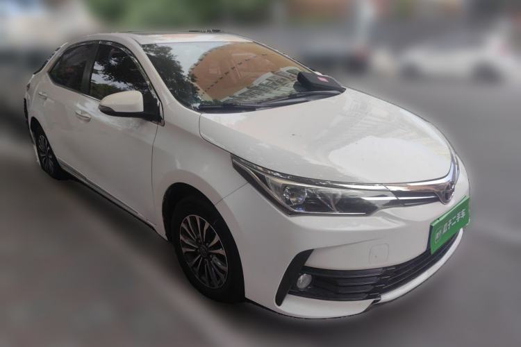 Used Toyota Corolla 2017 Revised Version 1.2T S-CVT GL-i Leather Edition Front Right 45 Deg