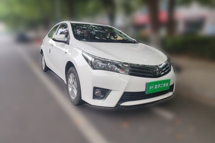 Used Toyota Corolla 2017 Revised Version 1.6L S-CVT GL Front Right 45 Deg