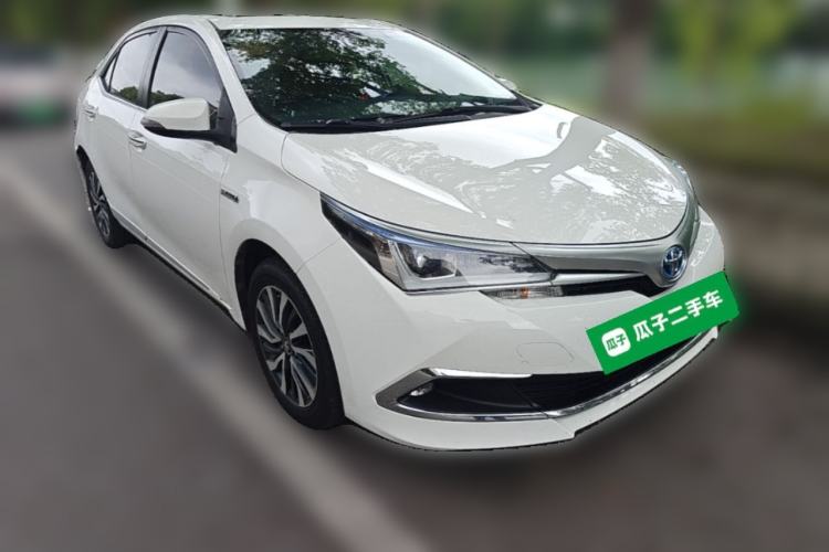 Used Toyota Corolla 2017 Revised Dual-Engine 1.8L E-CVT Luxury Edition Front Right 45 Deg