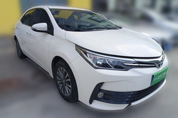 Used Toyota Corolla 2017 Revised Version 1.2T S-CVT GL Front Right 45 Deg
