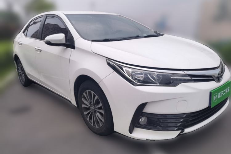 Used Toyota Corolla 2017 Revised Version 1.2T S-CVT GL Front Right 45 Deg