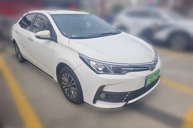 Used Toyota Corolla 2017 Revised Version 1.2T S-CVT GL Front Right 45 Deg
