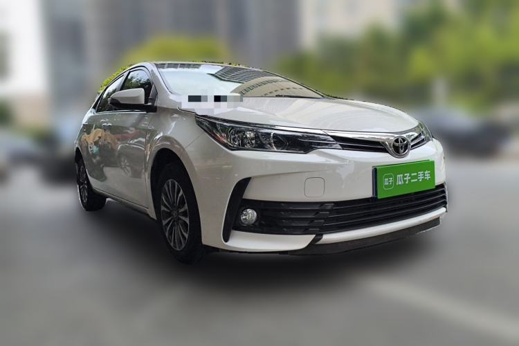 Used Toyota Corolla 2017 Revised Version 1.2T S-CVT GL Front Right 45 Deg
