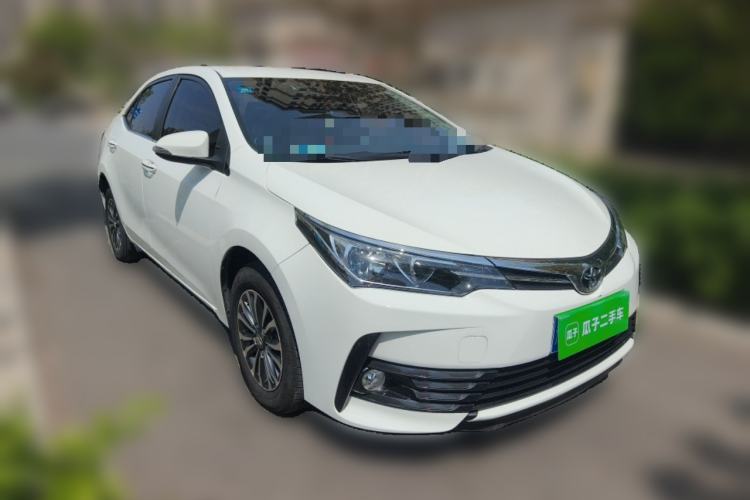 Used Toyota Corolla 2017 Revised Version 1.2T S-CVT GL Front Right 45 Deg