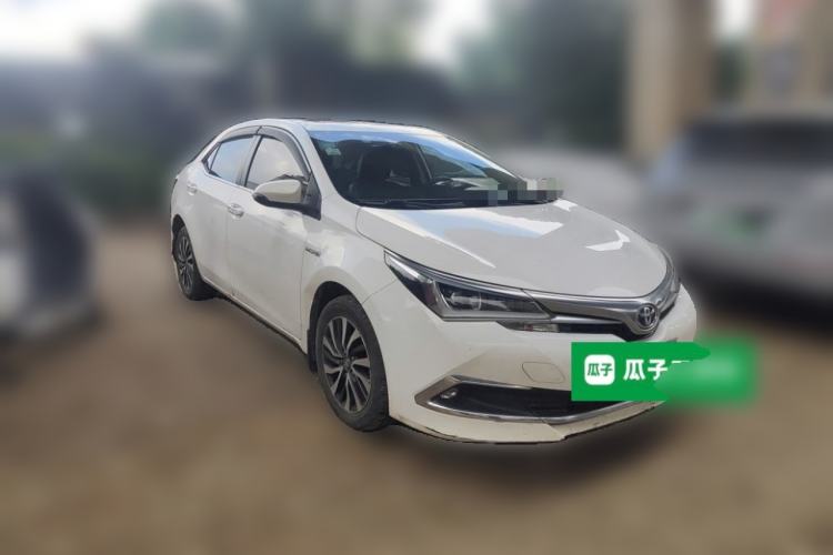 Used Toyota Corolla 2017 Revised Dual-Engine 1.8L E-CVT Leading Edition Front Right 45 Deg