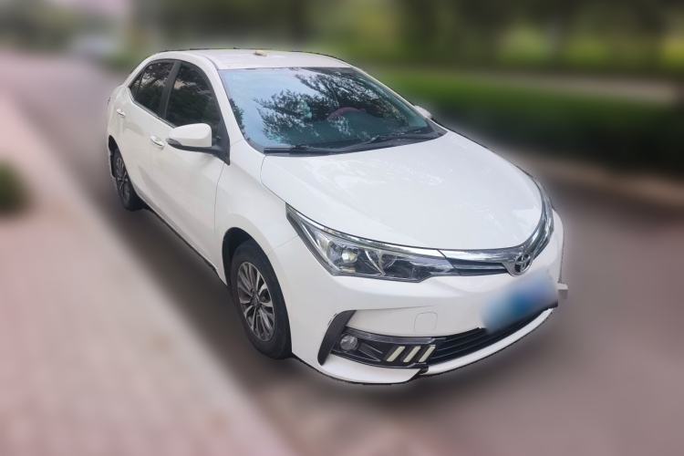 Used Toyota Corolla 2017 Revised Version 1.2T S-CVT GL Front Right 45 Deg