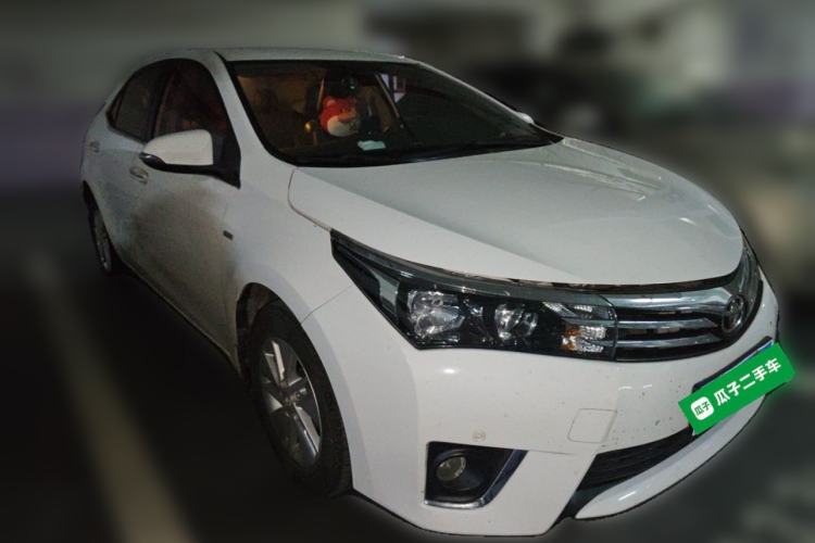 Used Toyota Corolla 2017 1.6L CVT GL Front Right 45 Deg