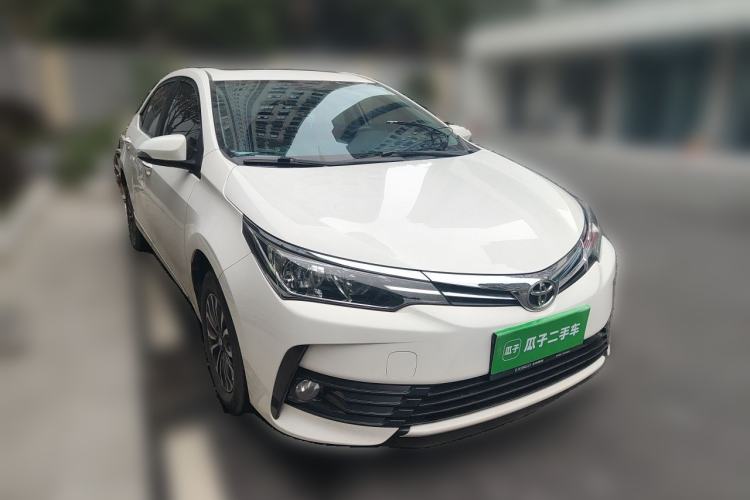 Used Toyota Corolla 2017 Revised Version 1.2T Manual GL-i Front Right 45 Deg