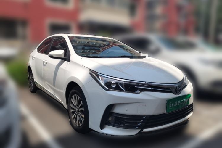 Used Toyota Corolla 2017 Revised Version 1.2T S-CVT GL-i Front Right 45 Deg