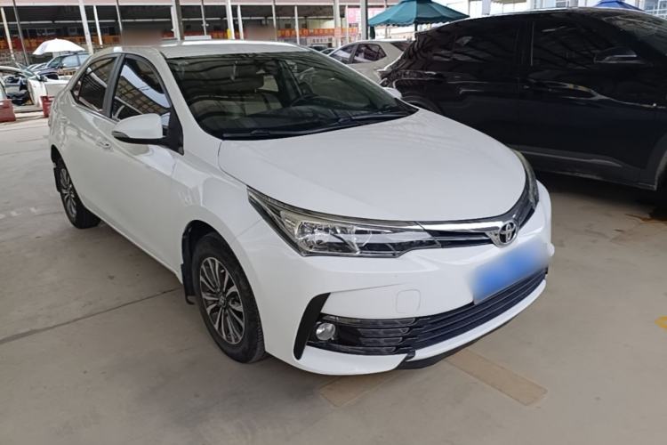 Used Toyota Corolla 2017 Revised Version 1.2T S-CVT GL Front Right 45 Deg