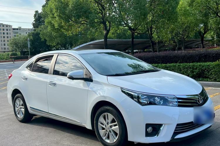 Used Toyota Corolla 2017 1.2T CVT GL-i Front Right 45 Deg