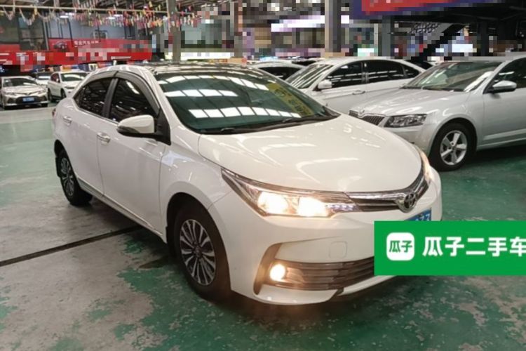 Used Toyota Corolla 2017 Revised Version 1.2T S-CVT GL-i Front Right 45 Deg