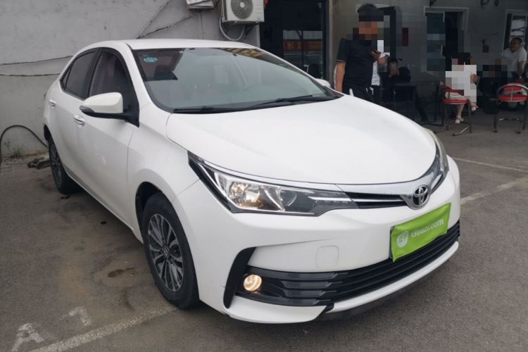 Used Toyota Corolla 2017 Revised Version 1.2T S-CVT GL Front Right 45 Deg