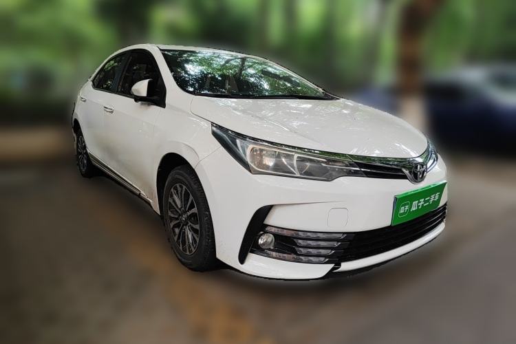 Used Toyota Corolla 2017 Revised Version 1.2T S-CVT GL-i Front Right 45 Deg