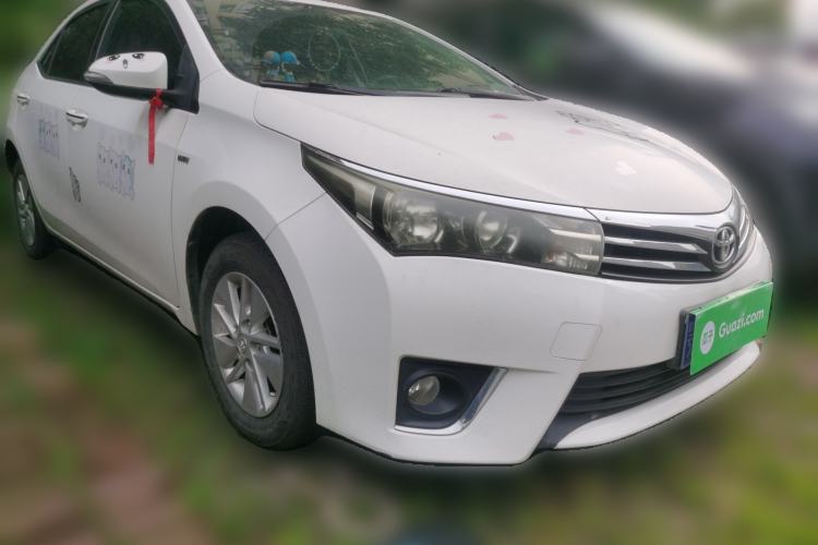 Used Toyota Corolla 2017 1.6L CVT GL Front Right 45 Deg