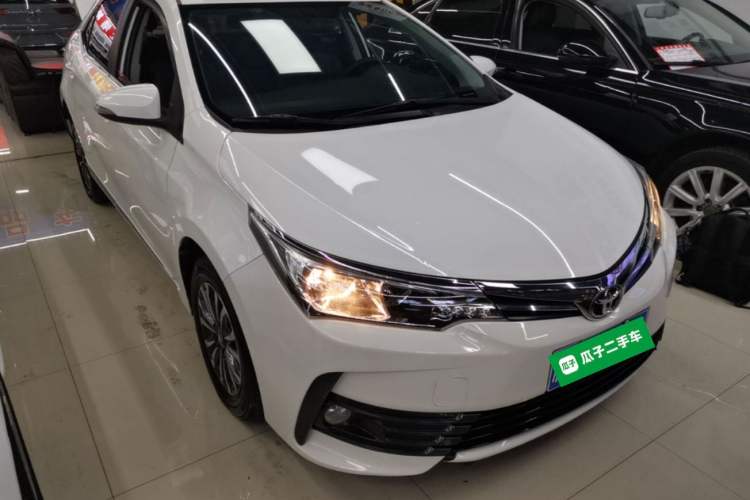 Used Toyota Corolla 2017 Revised Version 1.2T S-CVT GL-i Front Right 45 Deg