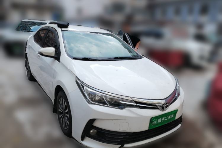 Used Toyota Corolla 2017 1.2T CVT GL Front Right 45 Deg