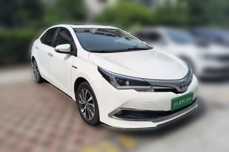 Used Toyota Corolla 2017 Revised Dual-Engine 1.8L E-CVT Leading Edition Front Right 45 Deg