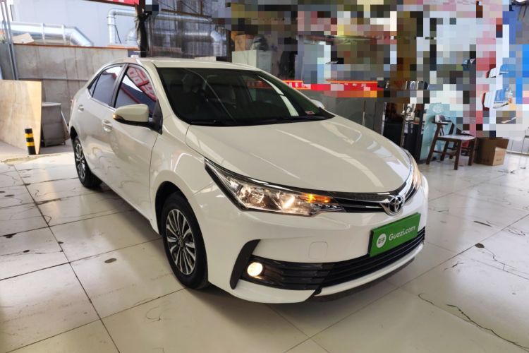 Used Toyota Corolla 2017 Revised Version 1.2T S-CVT GL Front Right 45 Deg
