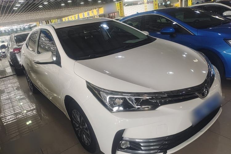 Used Toyota Corolla 2017 Revised Version 1.2T S-CVT GL Front Right 45 Deg