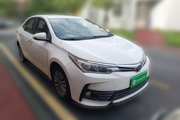 Used Toyota Corolla 2017 Revised Version 1.2T S-CVT GL Front Right 45 Deg
