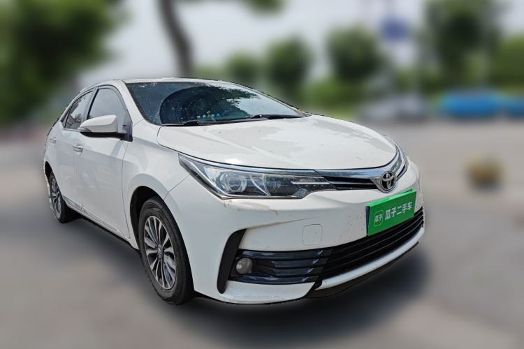 Used Toyota Corolla 2017 Revised Version 1.2T S-CVT GL-i Front Right 45 Deg