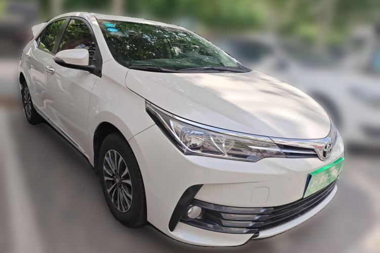 Used Toyota Corolla 2017 Revised Version 1.2T S-CVT GL-i Front Right 45 Deg