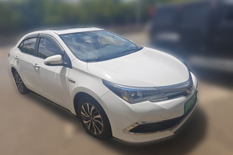 Used Toyota Corolla 2017 Revised Dual-Engine 1.8L E-CVT Leading Edition Front Right 45 Deg