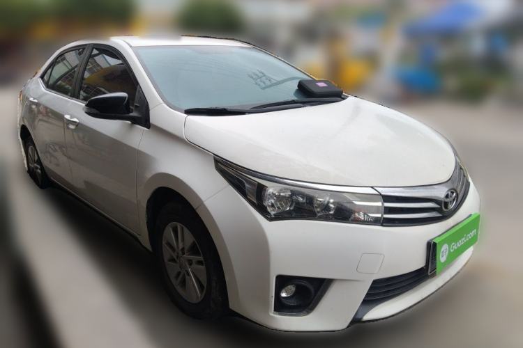 Used Toyota Corolla 2017 1.6L CVT GL Front Right 45 Deg