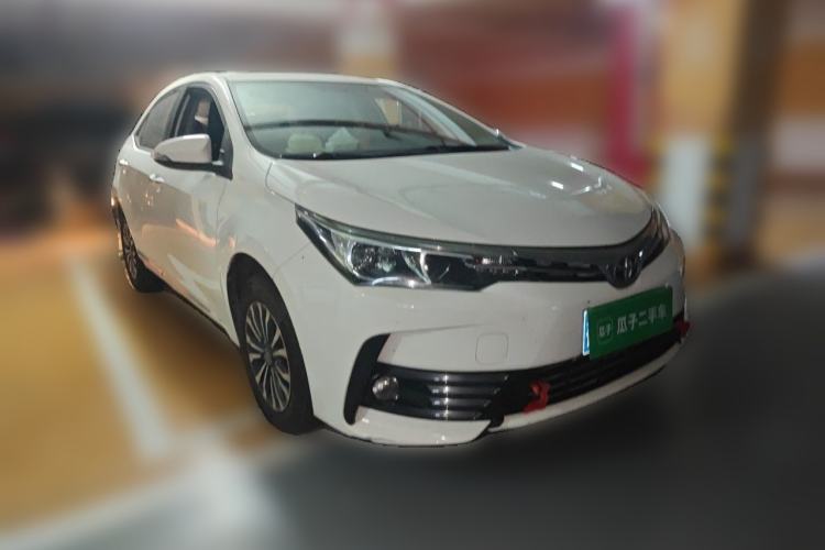 Used Toyota Corolla 2017 Revised Version 1.2T S-CVT GL-i Front Right 45 Deg