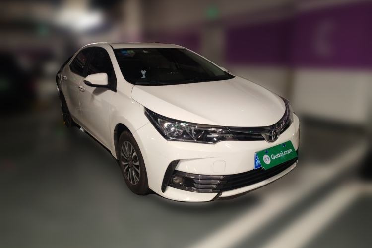 Used Toyota Corolla 2017 Revised Version 1.2T S-CVT GL Front Right 45 Deg