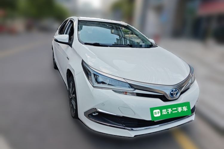 Used Toyota Corolla 2017 Revised Dual-Engine 1.8L E-CVT Leading Edition Front Right 45 Deg