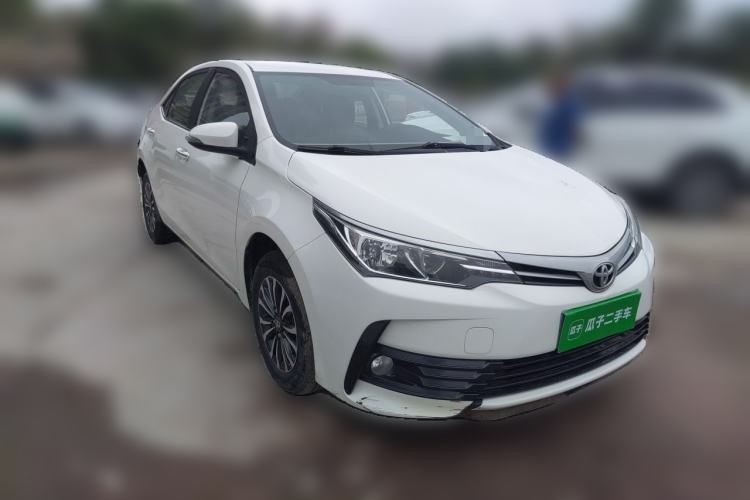 Used Toyota Corolla 2017 Revised Version 1.2T S-CVT GL Front Right 45 Deg