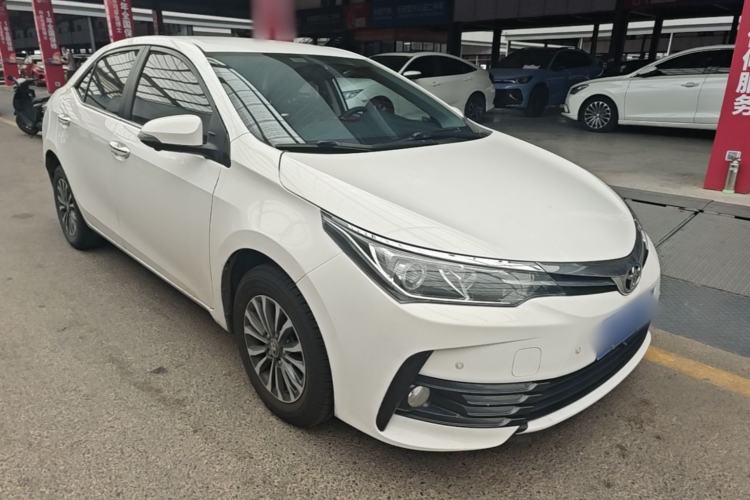 Used Toyota Corolla 2017 Revised Version 1.2T S-CVT GL Front Right 45 Deg
