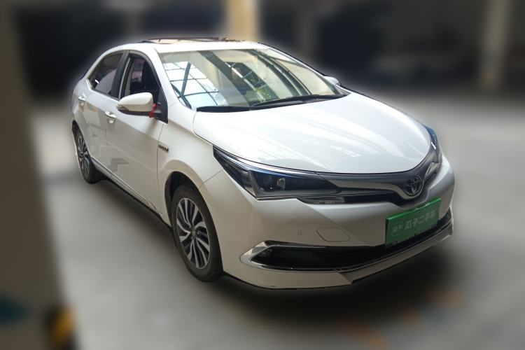 Used Toyota Corolla 2017 Revised Dual-Engine 1.8L E-CVT Elite Edition Front Right 45 Deg
