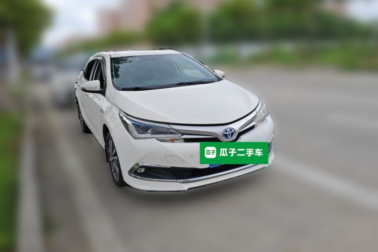 Used Toyota Corolla 2017 Revised Dual-Engine 1.8L E-CVT Leading Edition Front Right 45 Deg
