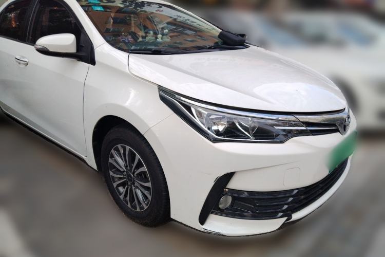 Used Toyota Corolla 2017 Revised Version 1.2T S-CVT GL Front Right 45 Deg
